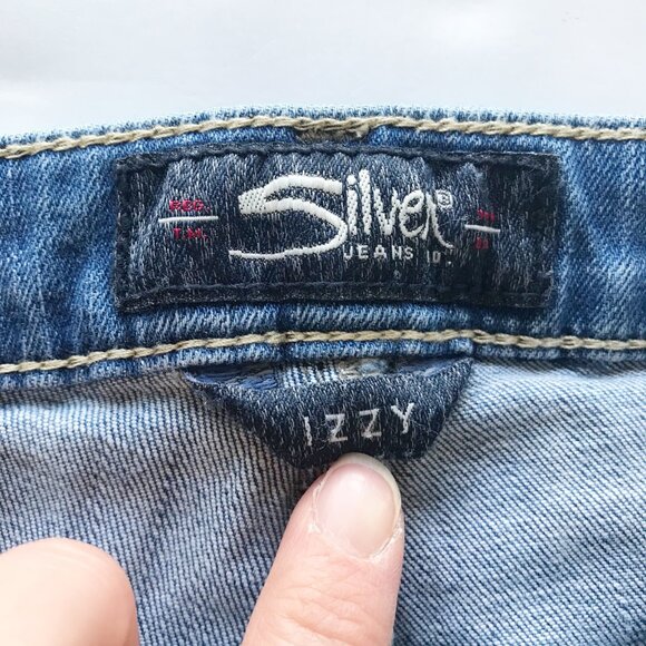 SILVER Izzy Ankle Skinny Embroidered Distressed Jeans Womens 18 - Picture 7 of 12